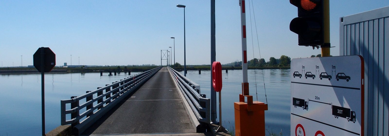 180508 Zeebrugge smalle Zwankendammebrug